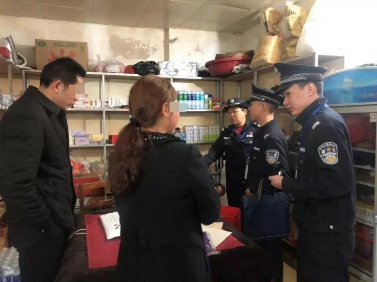 荆门东宝公安节前清查宾馆网吧按摩店...抓获5人！